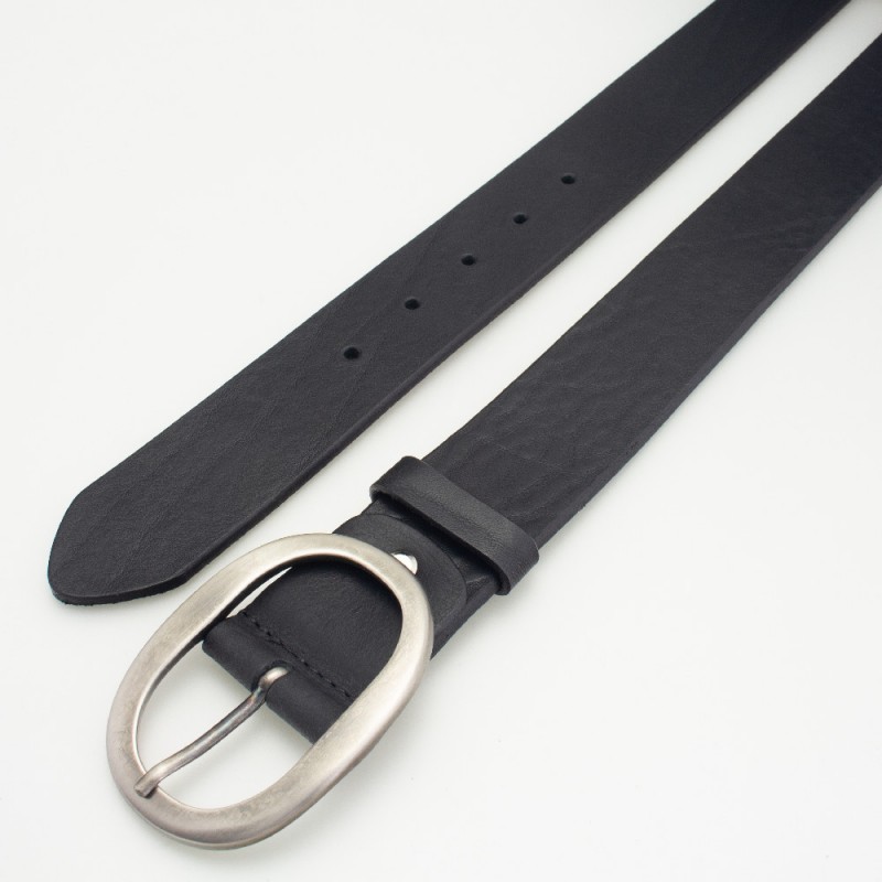 Cintura in pelle con fibbia ovale colore NERO